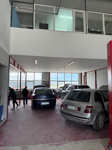HK Oto Elektronik atölye içi ve servis araçları